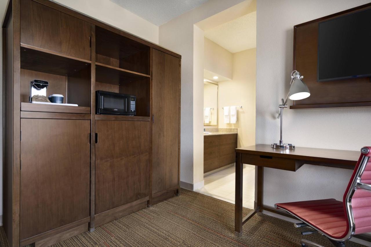Four Points By Sheraton Raleigh North Exterior photo