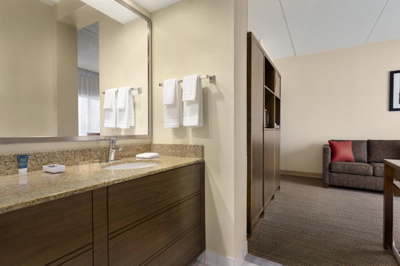 Four Points By Sheraton Raleigh North Exterior photo