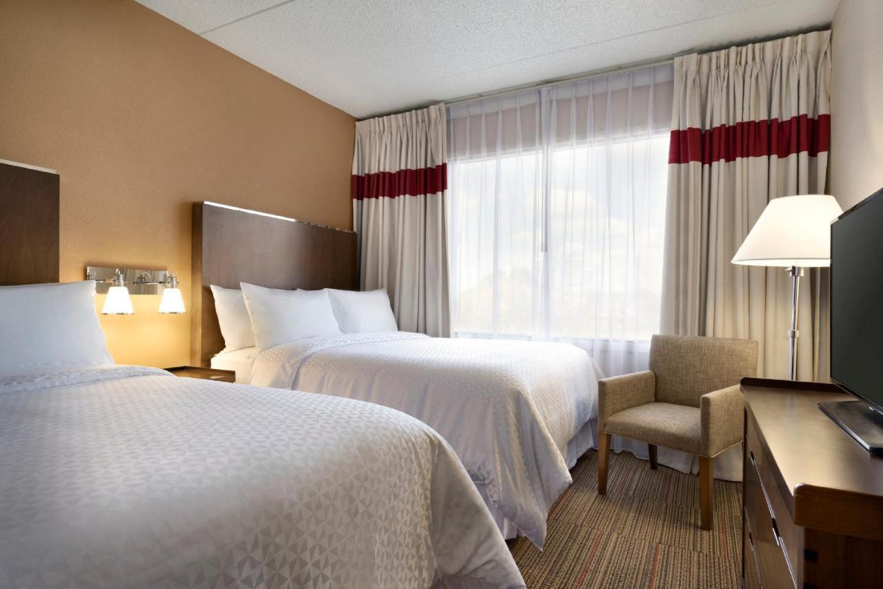 Four Points By Sheraton Raleigh North Exterior photo