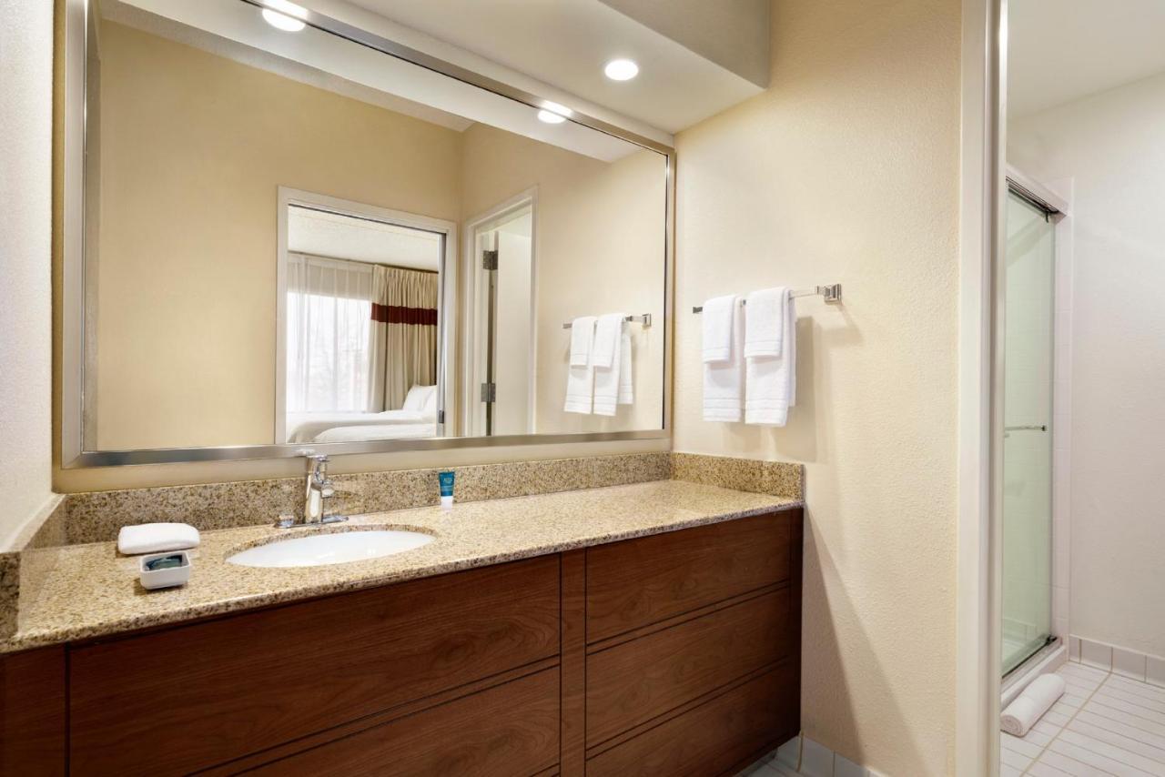 Four Points By Sheraton Raleigh North Exterior photo